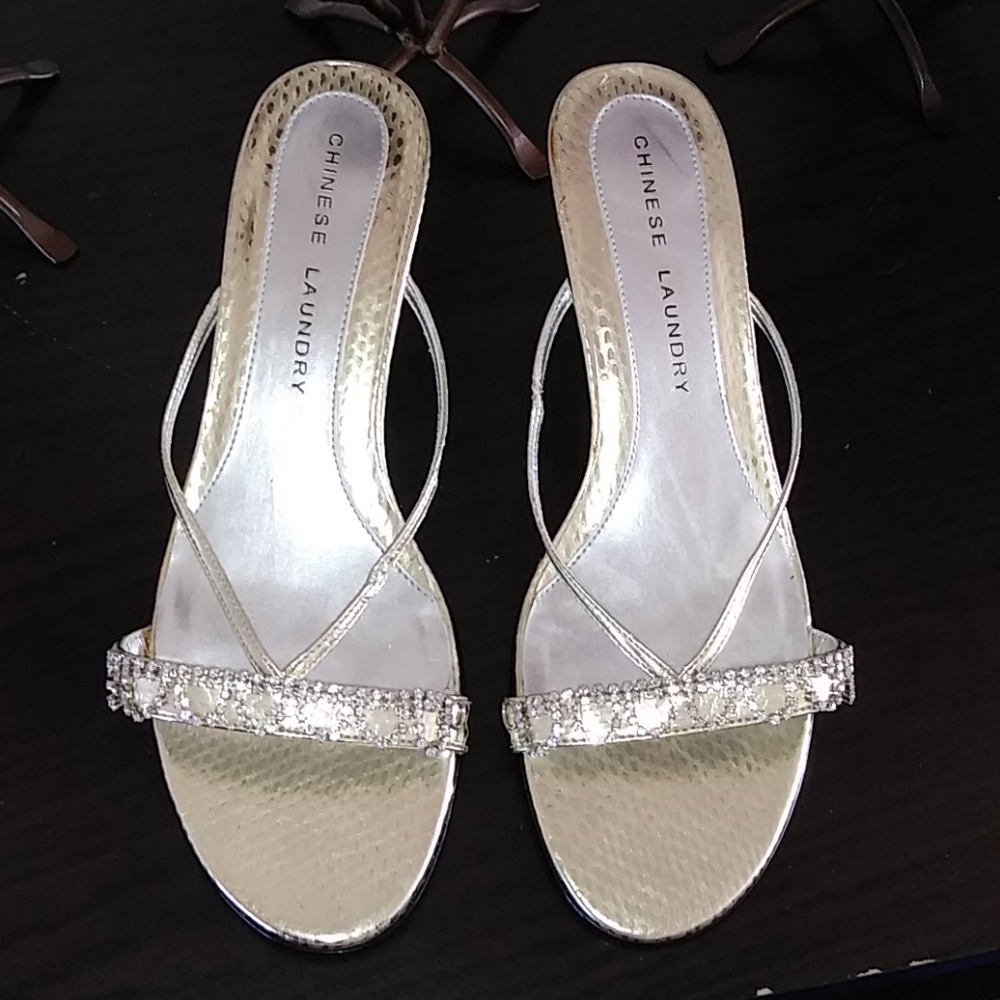 Chinese Laundry sandals